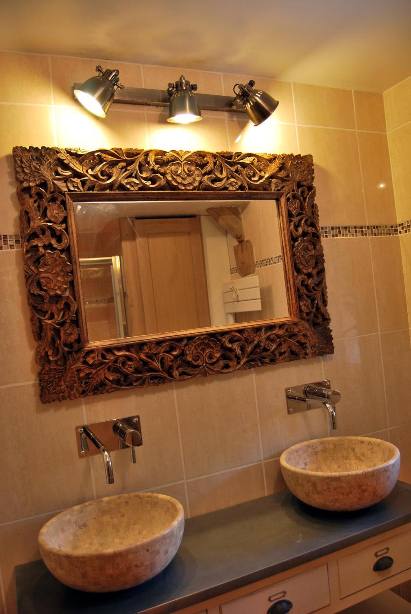 Le Clos Des Tilleuls D Day Home, Chambres D'Hotes, Suite Avec Sauna Privatif, Suite Avec Balneotherapie Privative, En Supplement Option Spa Bain A Remous La Vendelée Exterior photo