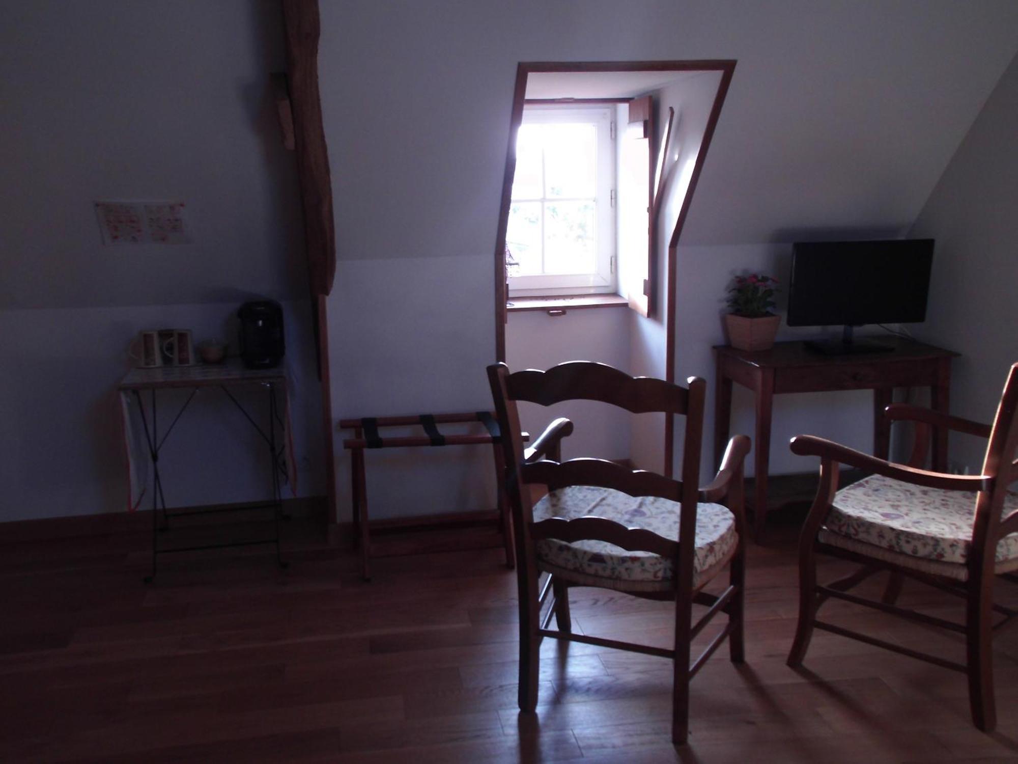 Le Clos Des Tilleuls D Day Home, Chambres D'Hotes, Suite Avec Sauna Privatif, Suite Avec Balneotherapie Privative, En Supplement Option Spa Bain A Remous La Vendelée Room photo