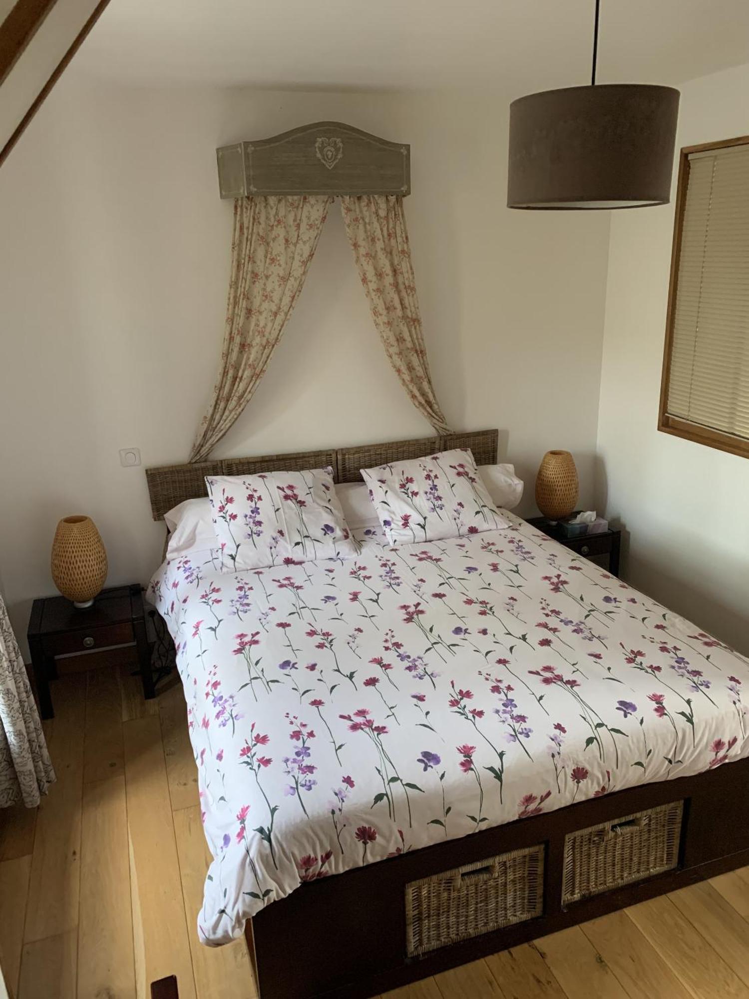 Le Clos Des Tilleuls D Day Home, Chambres D'Hotes, Suite Avec Sauna Privatif, Suite Avec Balneotherapie Privative, En Supplement Option Spa Bain A Remous La Vendelée Exterior photo