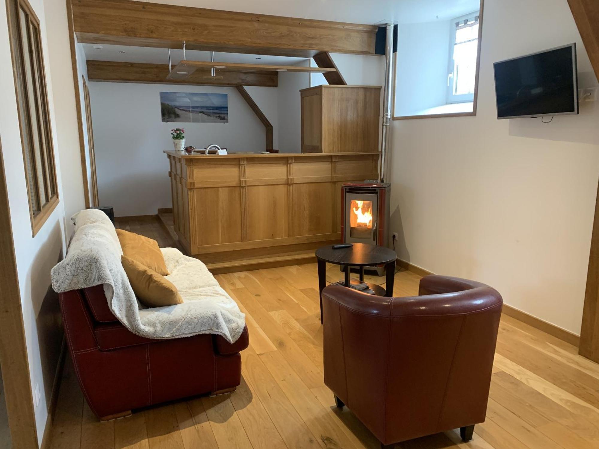 Le Clos Des Tilleuls D Day Home, Chambres D'Hotes, Suite Avec Sauna Privatif, Suite Avec Balneotherapie Privative, En Supplement Option Spa Bain A Remous La Vendelée Exterior photo
