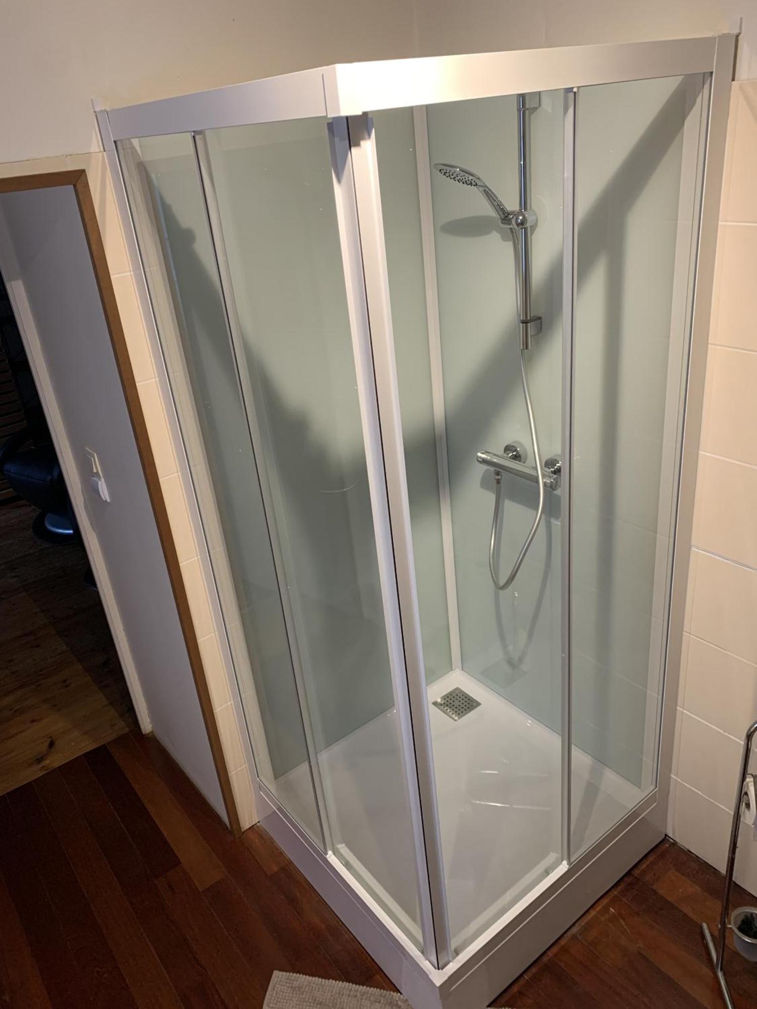 Le Clos Des Tilleuls D Day Home, Chambres D'Hotes, Suite Avec Sauna Privatif, Suite Avec Balneotherapie Privative, En Supplement Option Spa Bain A Remous La Vendelée Room photo