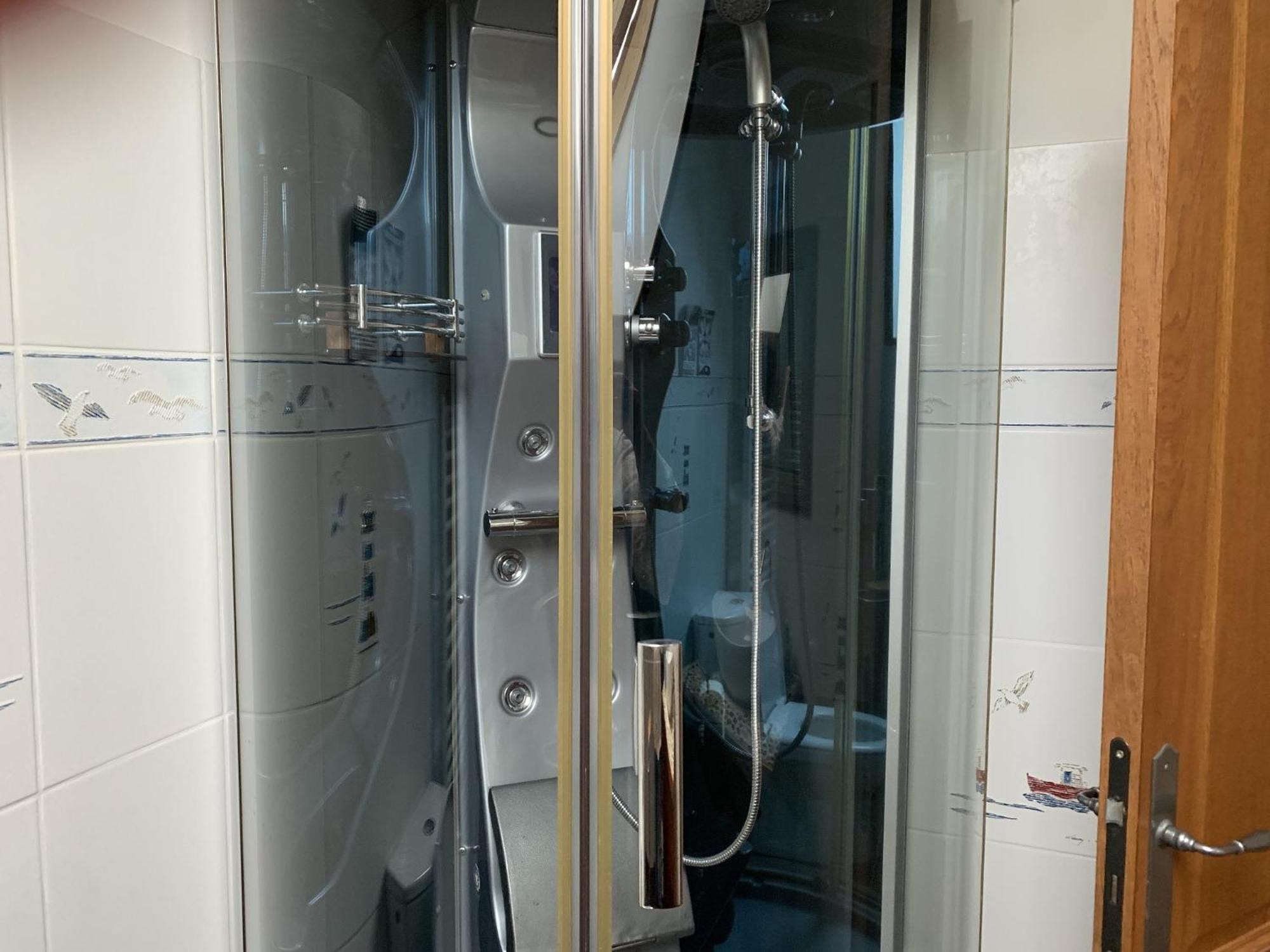 Le Clos Des Tilleuls D Day Home, Chambres D'Hotes, Suite Avec Sauna Privatif, Suite Avec Balneotherapie Privative, En Supplement Option Spa Bain A Remous La Vendelée Room photo